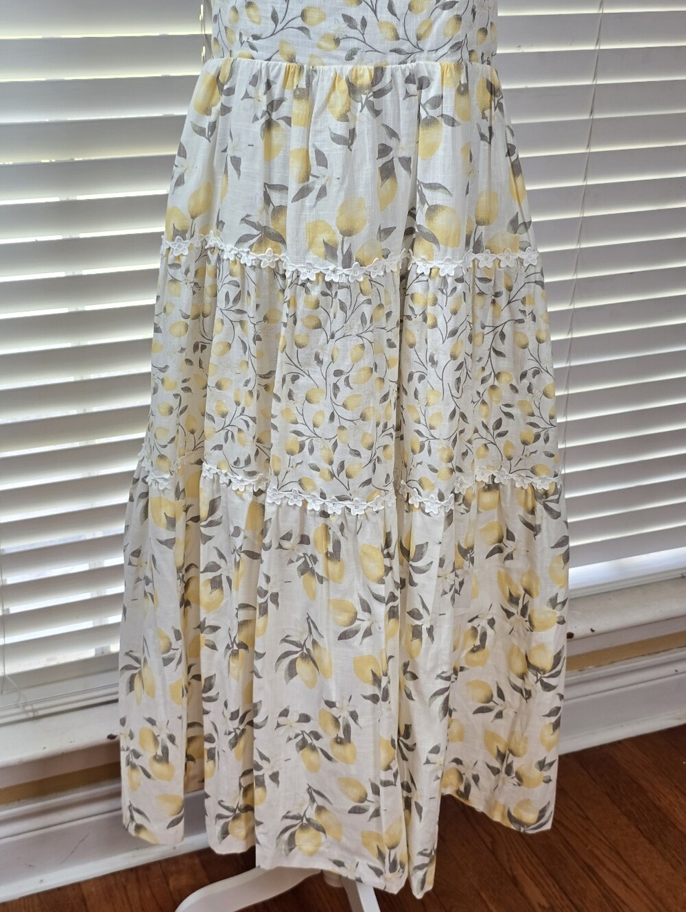 Haute Hippie Lemon Print Tiered Midi Dress Crochet Trim Sz.6 Cotton Cottagecore - Picture 5 of 15